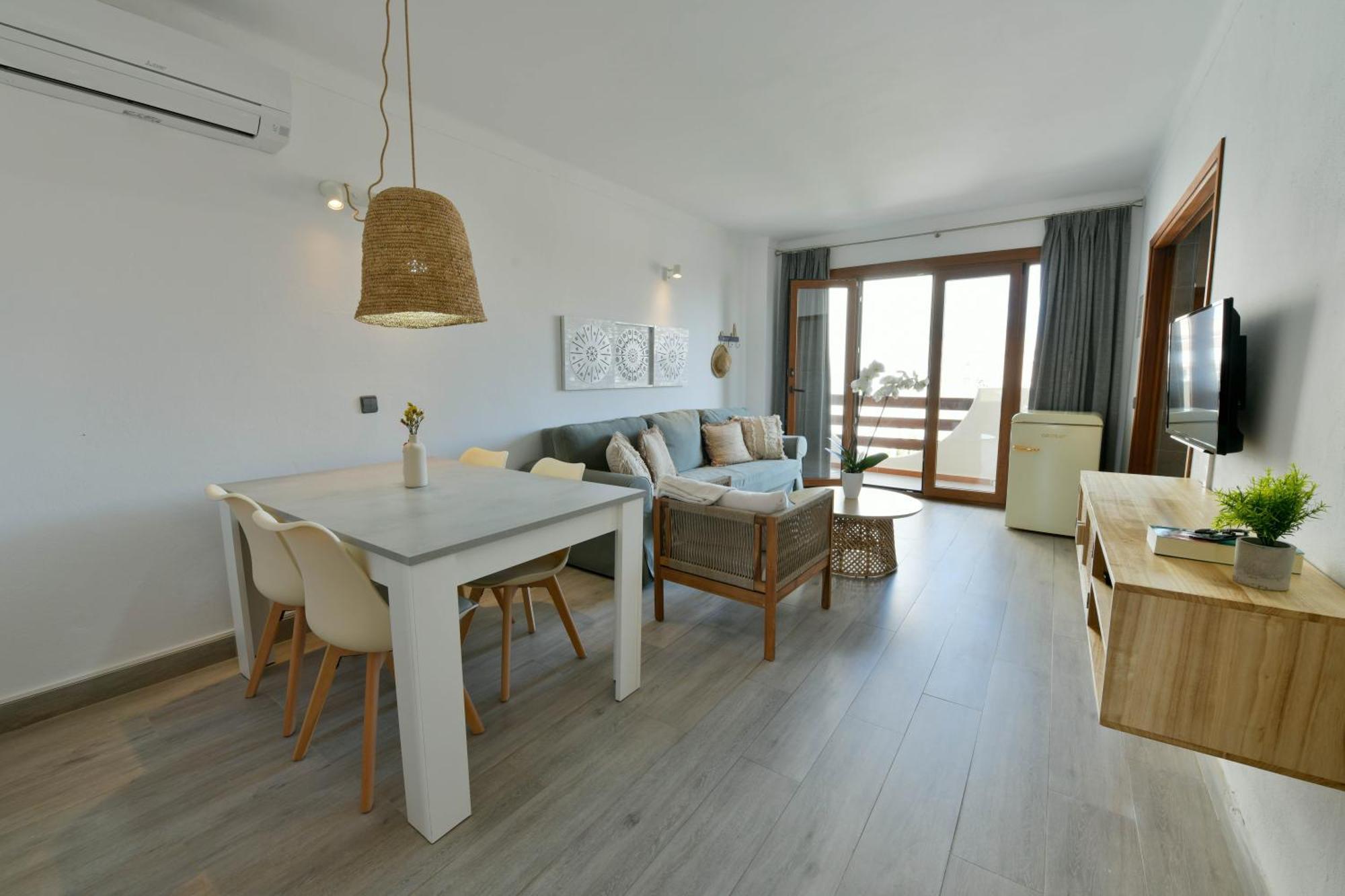 Apartamentos Estanques Colonia de Sant Jordi ภายนอก รูปภาพ