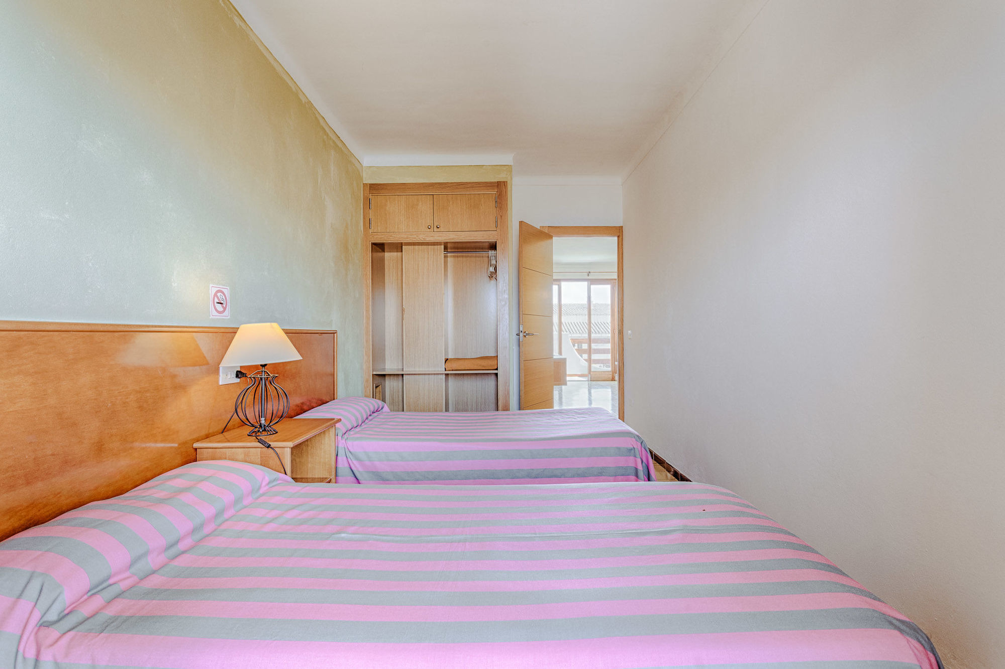 Apartamentos Estanques Colonia de Sant Jordi ภายนอก รูปภาพ